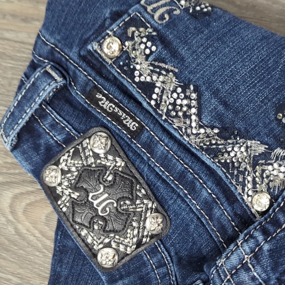 Like New Miss Me Rhinestone Studded Dark Jeans 28x31 easy boot - Picture 9 of 10